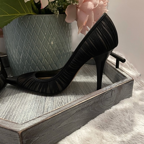 HYPE-BLACK LEATHER PUMPS WITH SHEER CLOTH OVERLAY-8 1/2M - Picture 5 of 15
